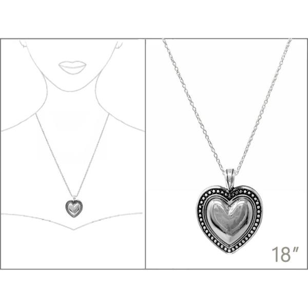 HEART PENDANT NECKLACE