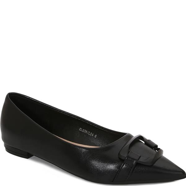POINTY FLAT W TRAPEZIUM FRONT DETAIL