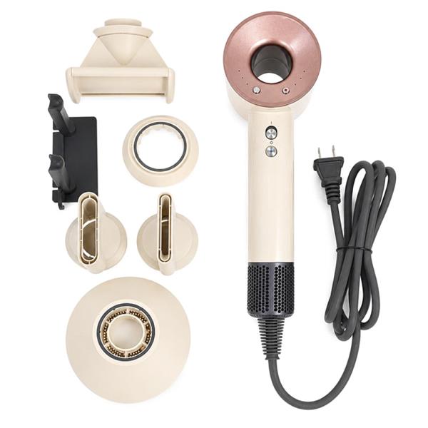 HAIR DRYER WITH STYLING ATTACHMENTS