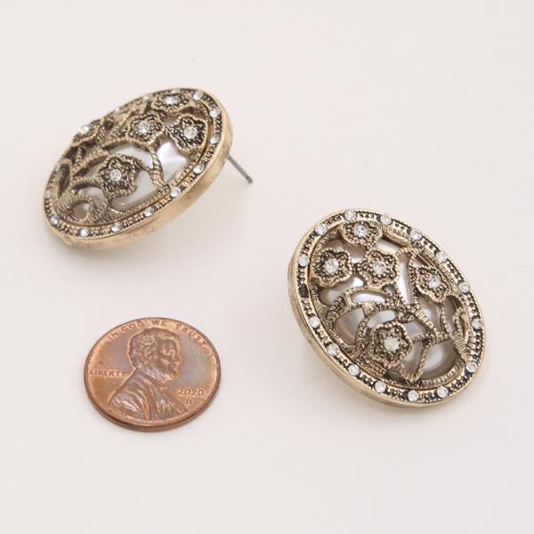 WESTERN FLORAL OVAL STUD EARRING