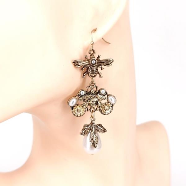 PEARL RHINESTONE BEE LEAF DROP EARRING
