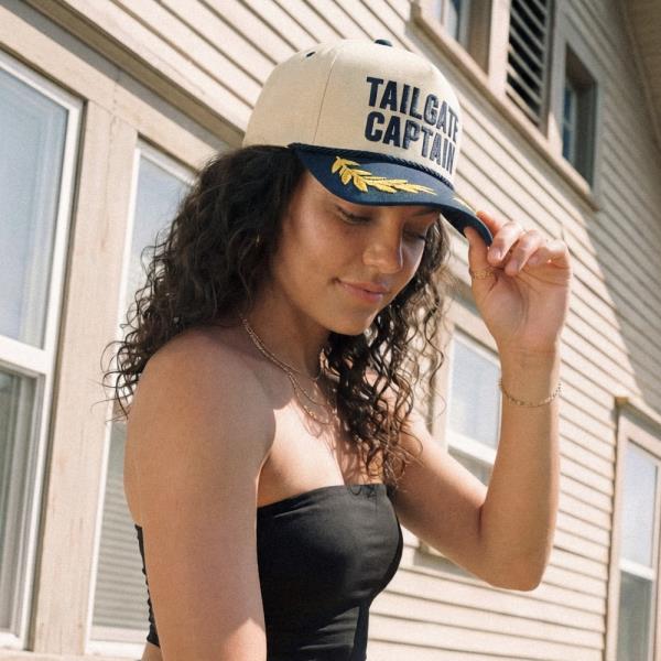 CC TAILGATE CAPTAIN TRUCKER HAT