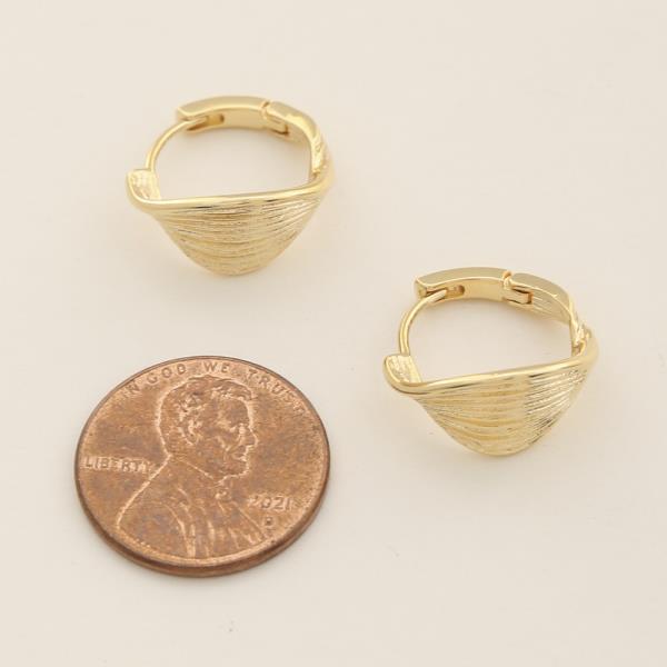 14K GOLD DIPPED TEXTURED STRIPED FINISH HOOP EARRING