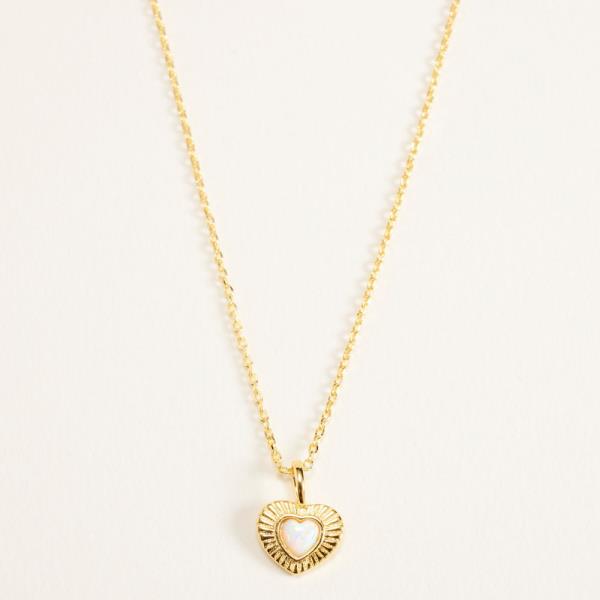 OVAL SHAPED FIRE OPAL W/ GOLD-DIPPED PENDANT SHORT NECKLACE