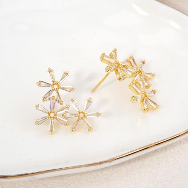 14K GOLD WHITE GOLD DIPPED SUNBURST CZ STUD EARRINGS