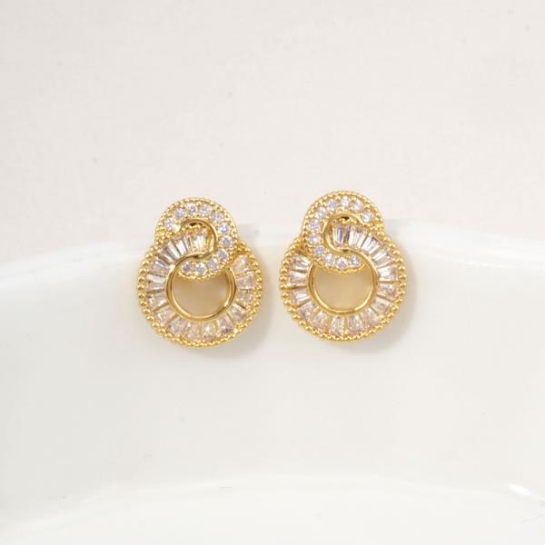 14K GOLD WHITE GOLD DIPPED CZ SWIRL STUD EARRING
