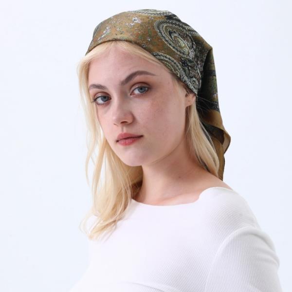 VINTAGE PAISLEY PRINT SILK SQUARE SCARF FOR WOMEN