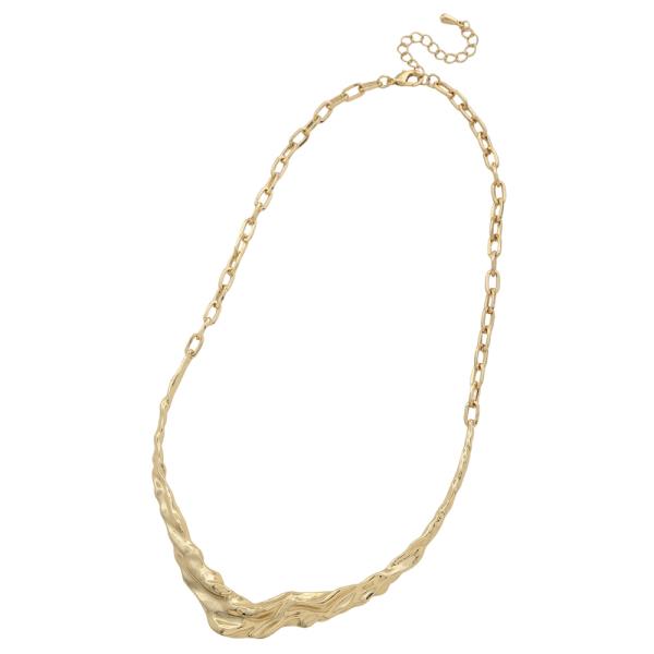 METAL LINK CHAIN NECKLACE
