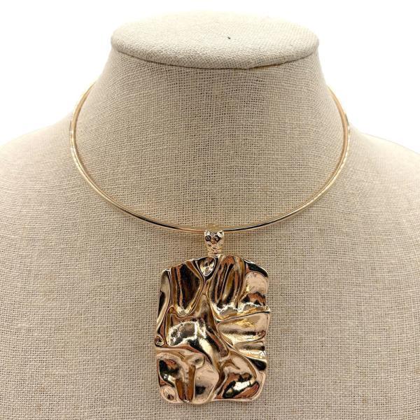 ABSTRACT PENDANT COLLAR NECKLACE