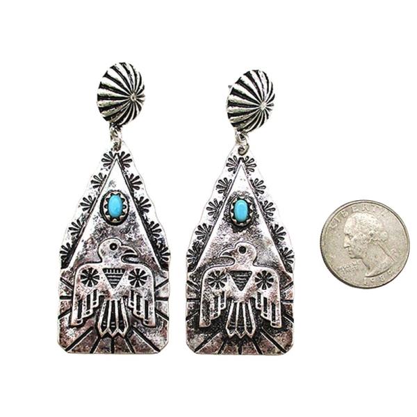 WESTERN HAMMERED TQ DANGLE EARRING