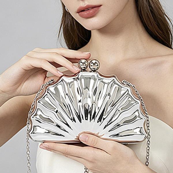 SHELL ACRYLIC CLUTCH BAG