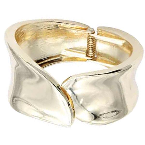 18K GOLD PLATED HINGED BANGLE BRACELET