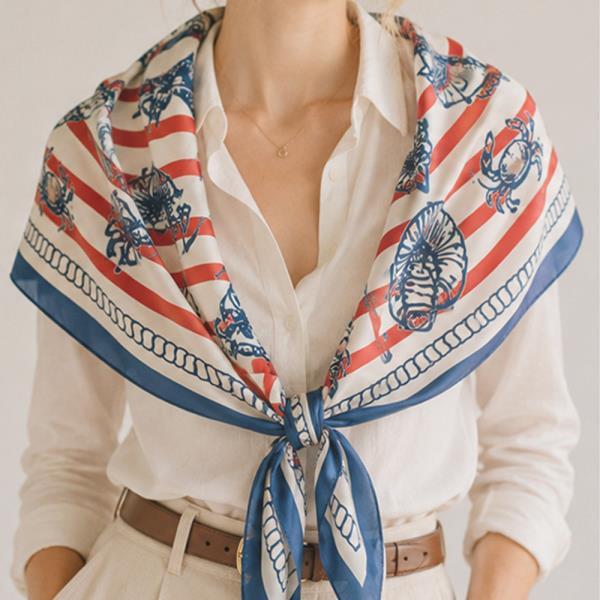 SEA PRINT SQUARE SCARF