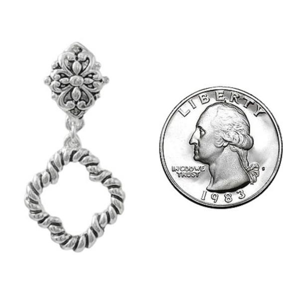 TAILORED ROPE QUATREFOIL DANGLE EARRING