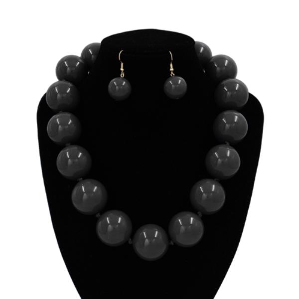 BEADED NECKLACE EARRING SET