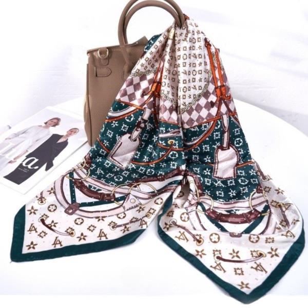 MONOGRAM CHAIN PRINT SILKY BANDANA SQUARE NECK SCARF