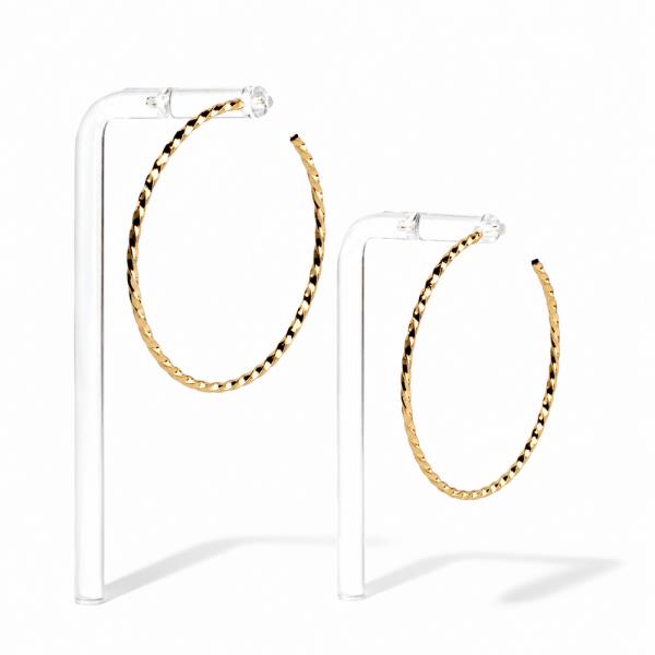 HOOP EARRING
