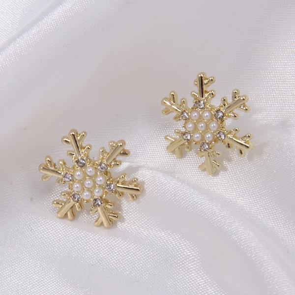 CHRISTMAS PEARL SNOWFLAKE STUD EARRING